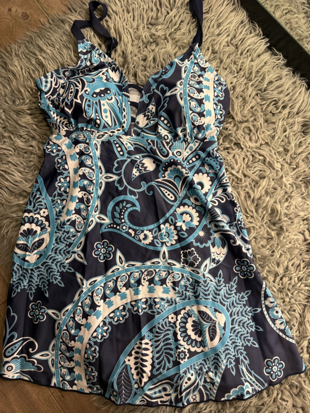 Women’s Navy & Light Blue Paisley Swimsuit Top
Only